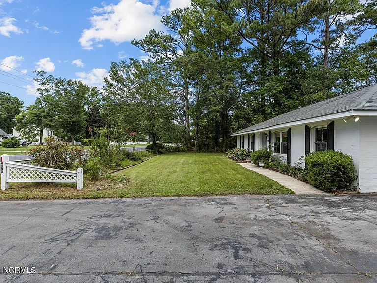 4303 Country Club Rd — Photo 34