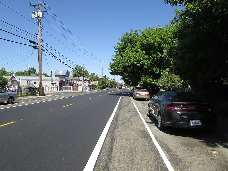 2nd image of 4012 Martin Luther King Jr Blvd