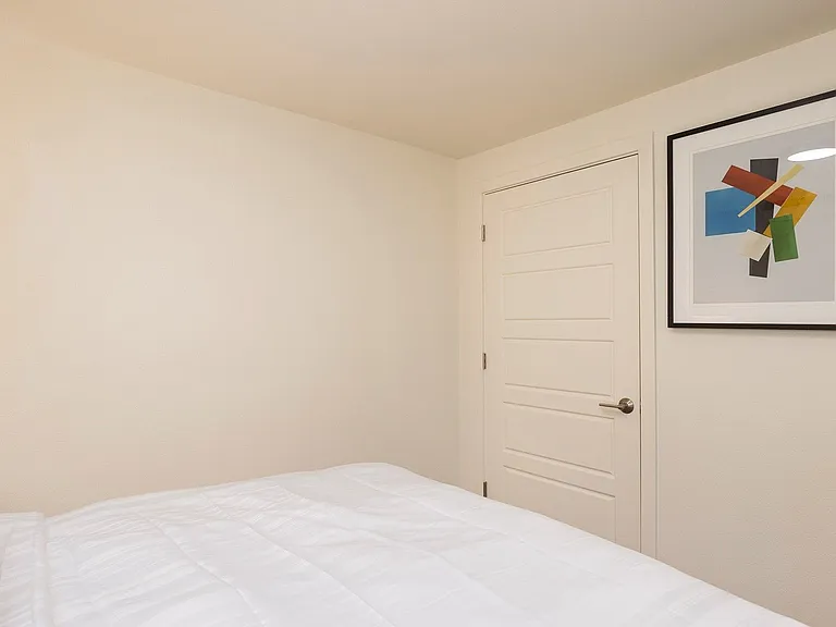 Ballard Seattle 3 Bedroom Apartment for Rent | In-Unit Laundry, Pet Friendly, Parking Available &... — Photo 14