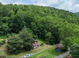 23 Crabapple Run Rd, Mannington, WV 26582