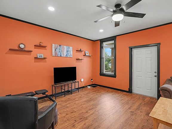 5th image of 79 Ridge Ave