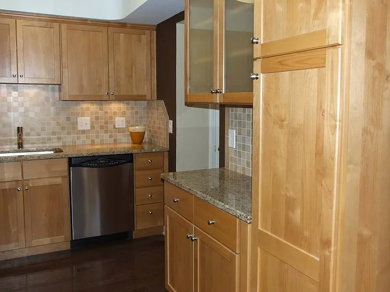 2668 Mayfield Rd — Photo 3