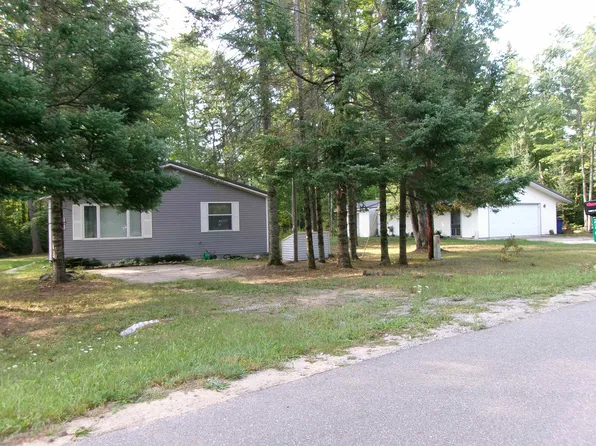 2761 Ashcroft Dr, Lake, MI 48632