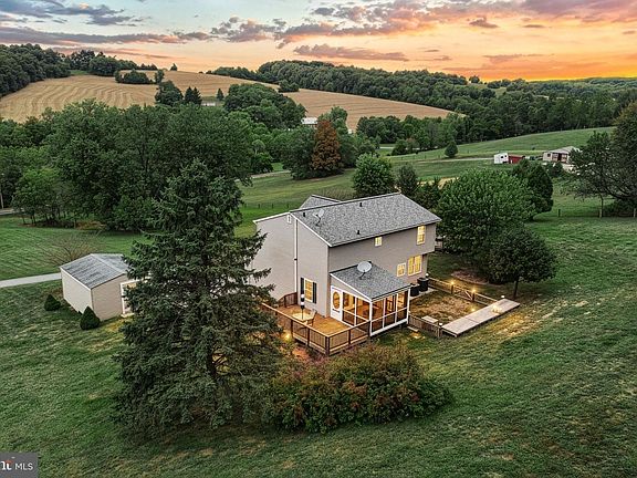 4th image of 4251 Martis Hill Dr