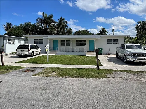 1340 NW 102nd St Photo 1
