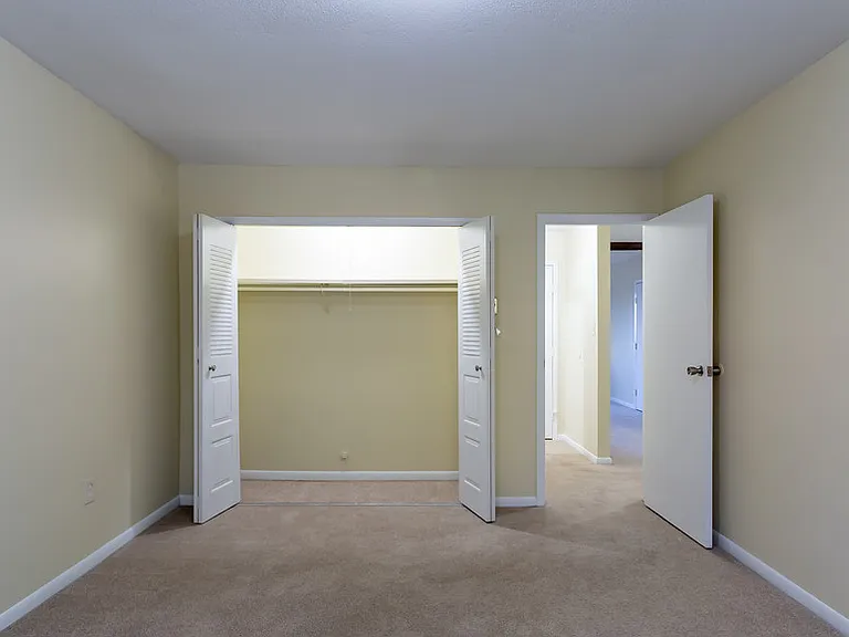 Brookgate Apartments — Photo 3