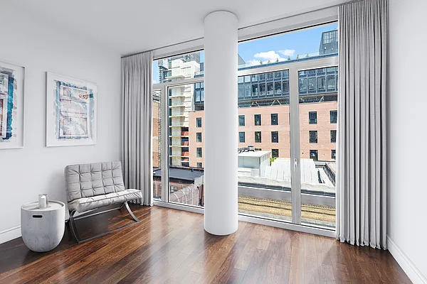 Rented by Isaacs Ganz Real Estate | media 22