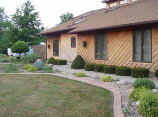 110 N West St, Sadorus, IL