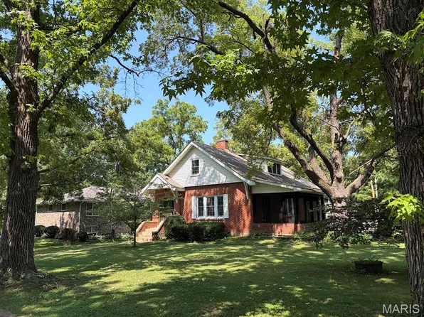 221 W Scioto St, Saint James, MO 65559