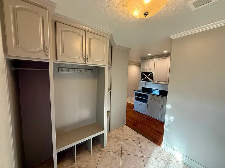600 Esplanade Ave — Photo 16