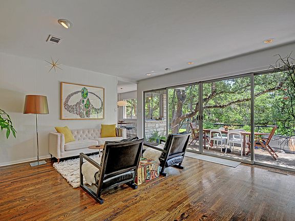 4th image of 105 McConnell Dr