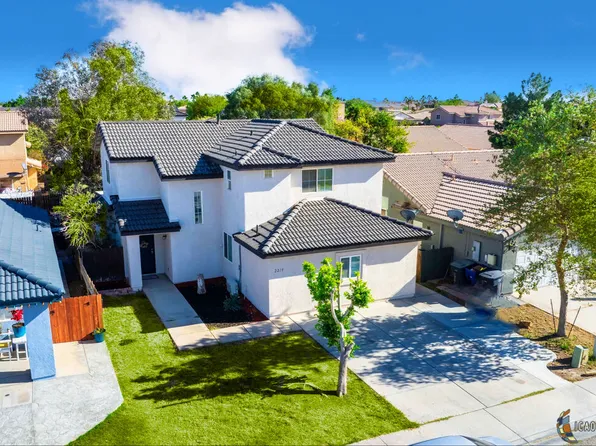 2218 G Woo Ave, Calexico, CA 92231