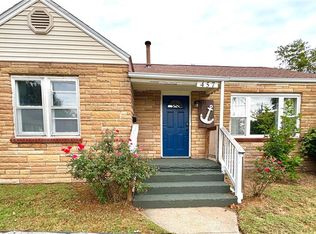 457 E Market St, Warrensburg, MO 64093
