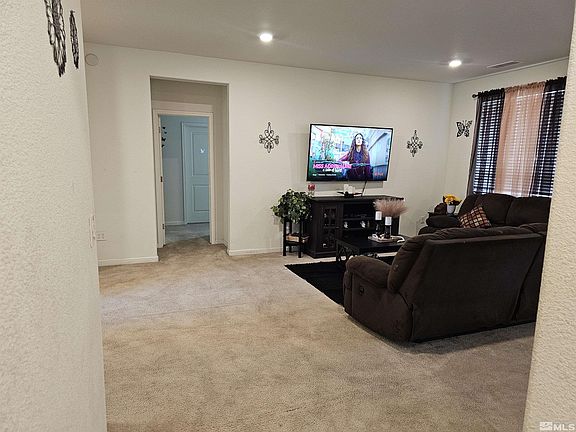 4th image of 1191 Silver Coyote Dr