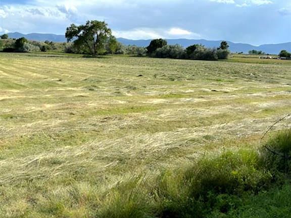 3rd image of 10444 State Highway 115