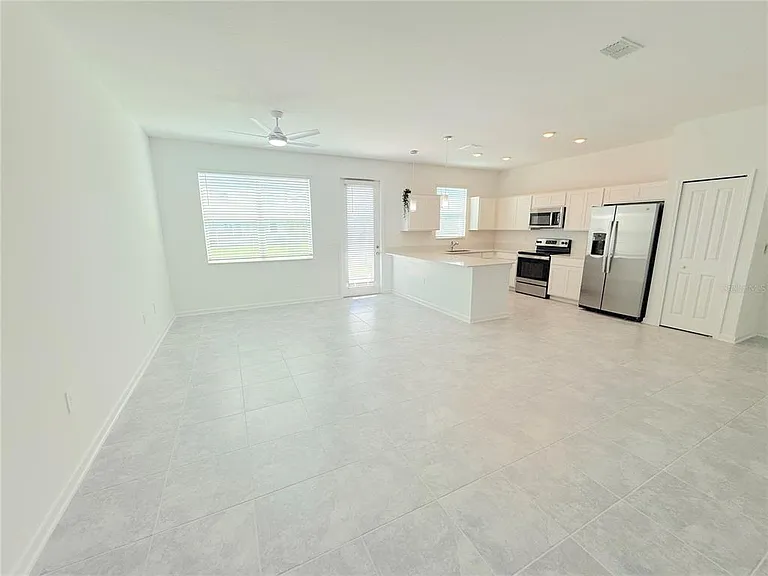 393 Bogey Dr — Photo 3