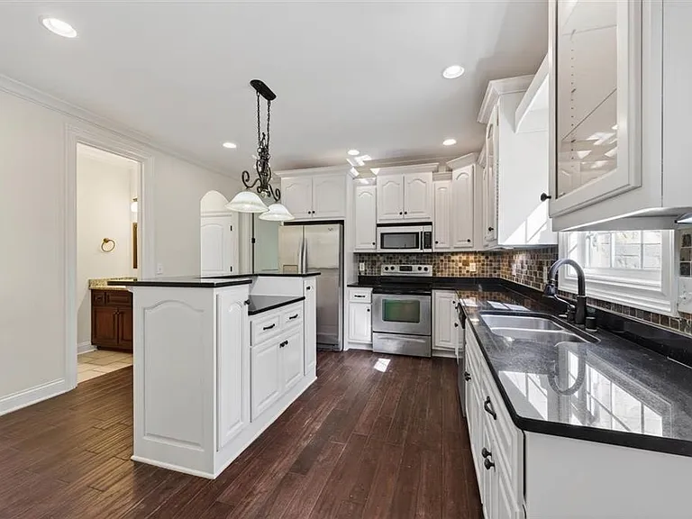 841-B Denzil Ave #B — Photo 13