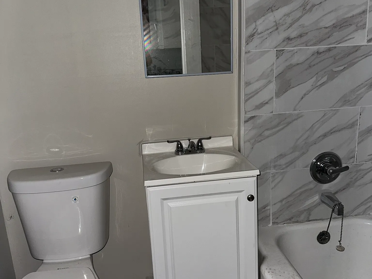 Studio, 800 sqft, $800 — Photo 3