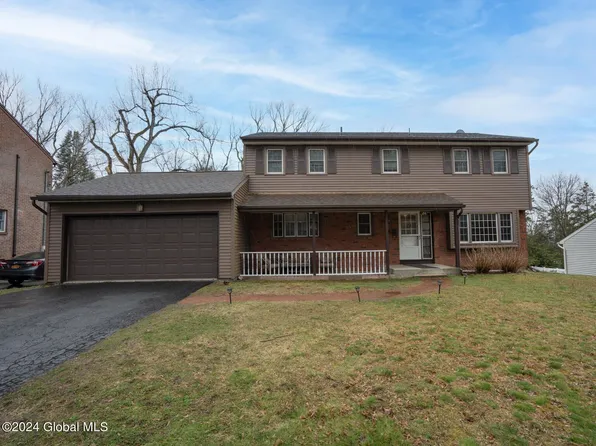 24 Highland Dr, East Greenbush, NY 12061