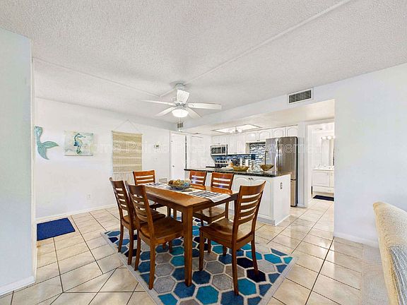 5th image of 232 Palm Dr #475