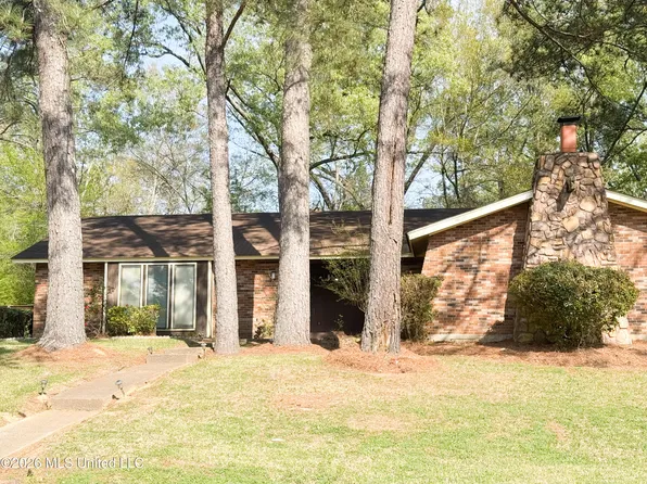 512 Cedarwood Dr, Jackson, MS 39212