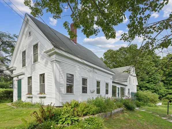 111 Academy Hill Road, Newcastle, ME 04553