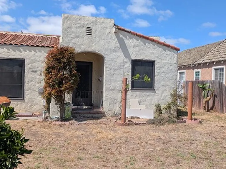 301 E Fesler St — Photo 2