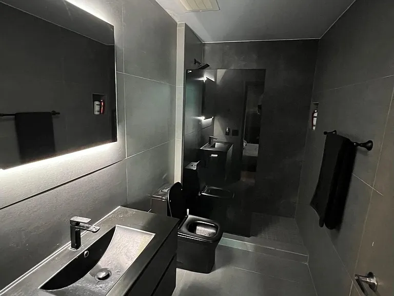 151 SE 1st St #Penthouse 7 — Photo 3