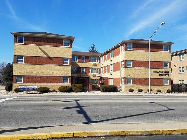 1st image of 1543 Harlem Ave APT 2W