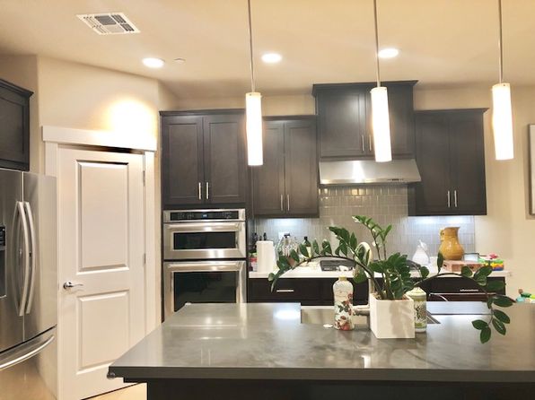 12 Kendall Cir, Moraga, CA 94556