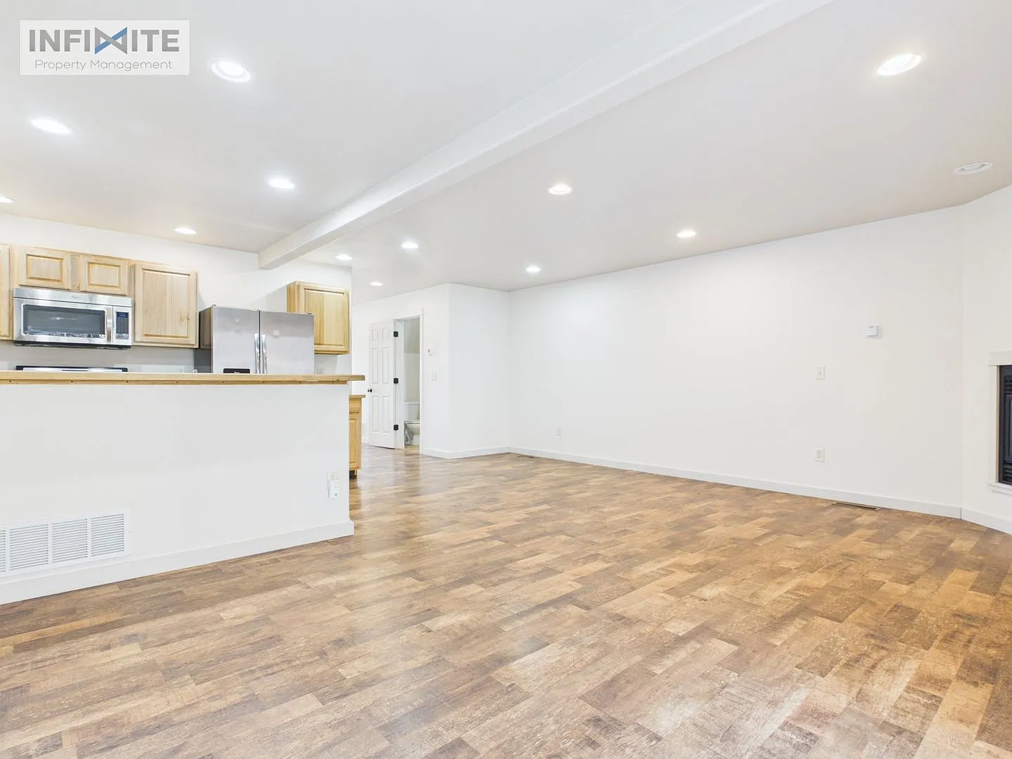 935 Forestglen Drive, Unit C3 — Photo 2