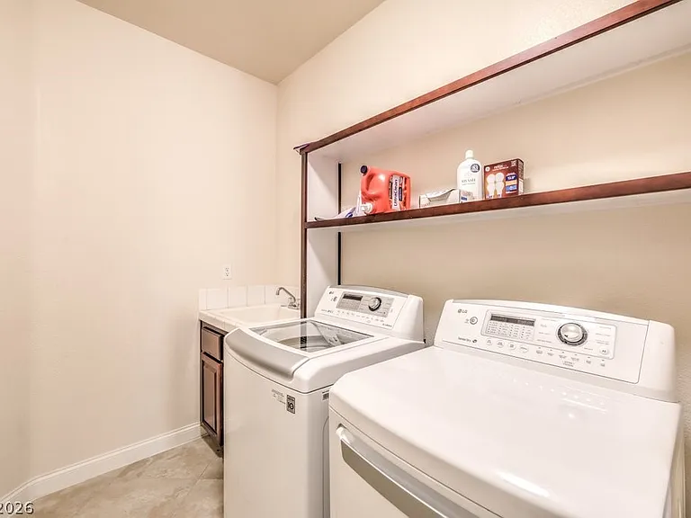 4453 Melrose Abbey Pl — Photo 52