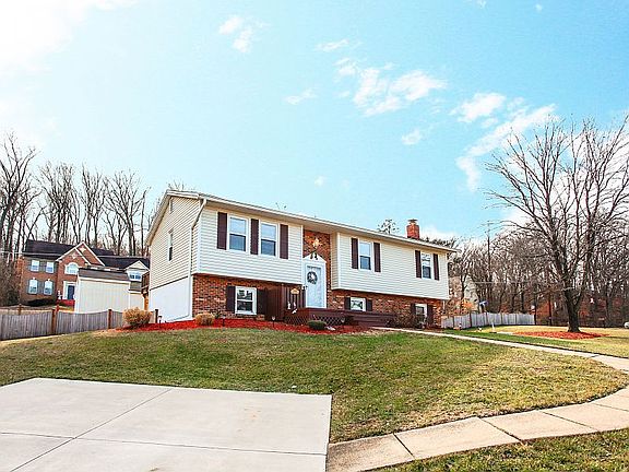 3rd image of 5509 Leisure Ct