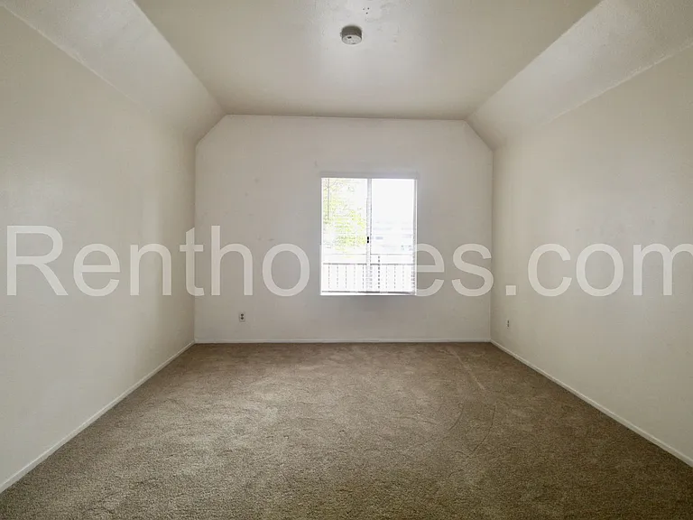 510 Camino De La Reina #104 — Photo 12