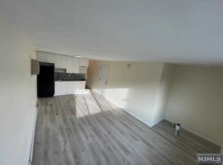 348 Union Ave APT 1, Rutherford, NJ 07070
