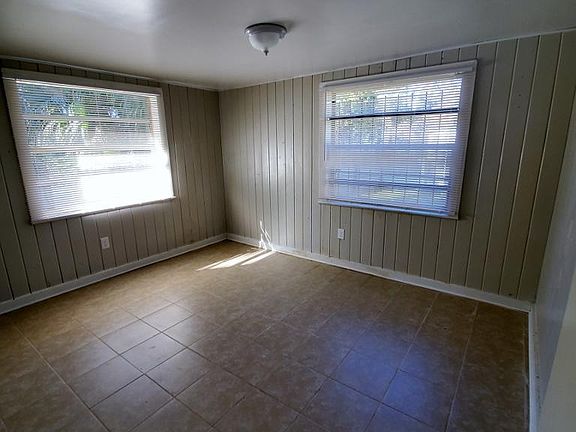 5th image of 3734 Whitehall St