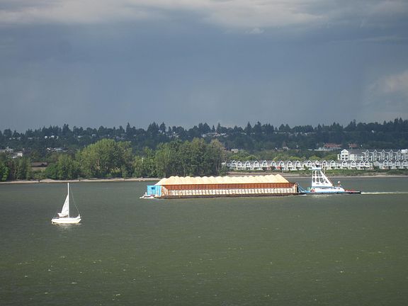 INTERESTING CARGO, BARGES AND TUGS DAILY