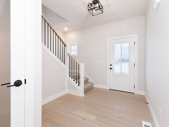 2nd image of 5012 Castlebar Dr