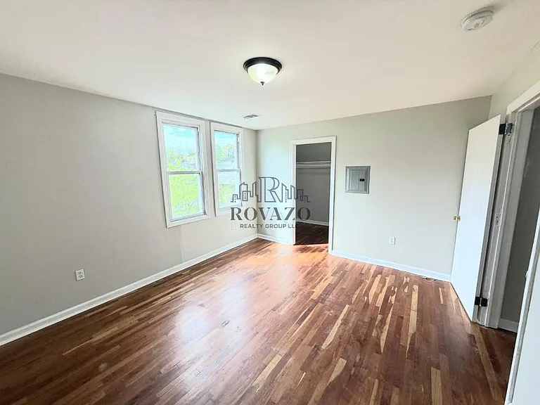114 Seymour Ave #3A — Photo 6