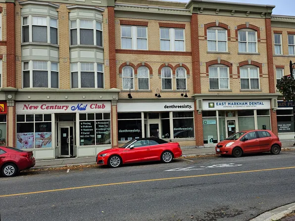 68 Main St N #329, Markham, ON L3P 0N5