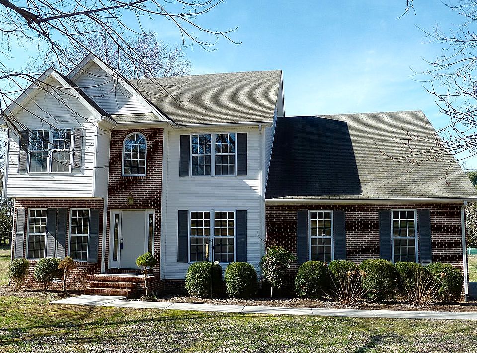 1st image of 1752 Meadow Wood Dr