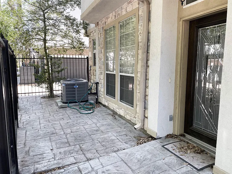 3227 Damico St — Photo 38