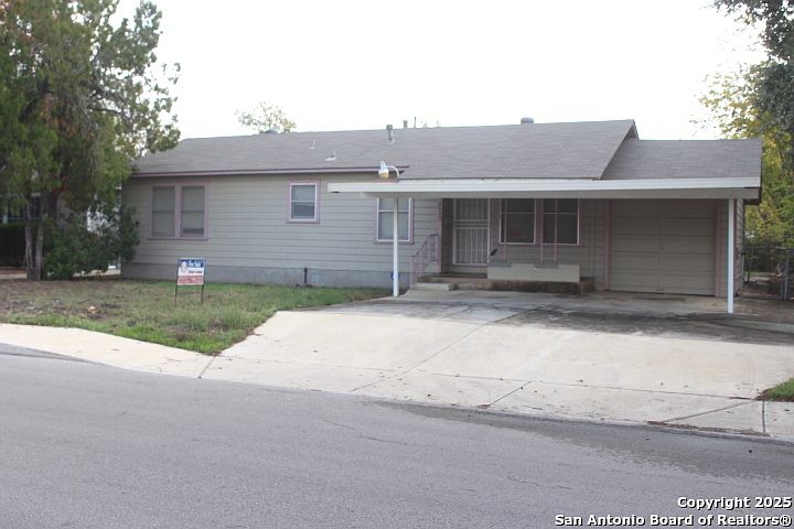 1st image of 2630 W Huisache Ave