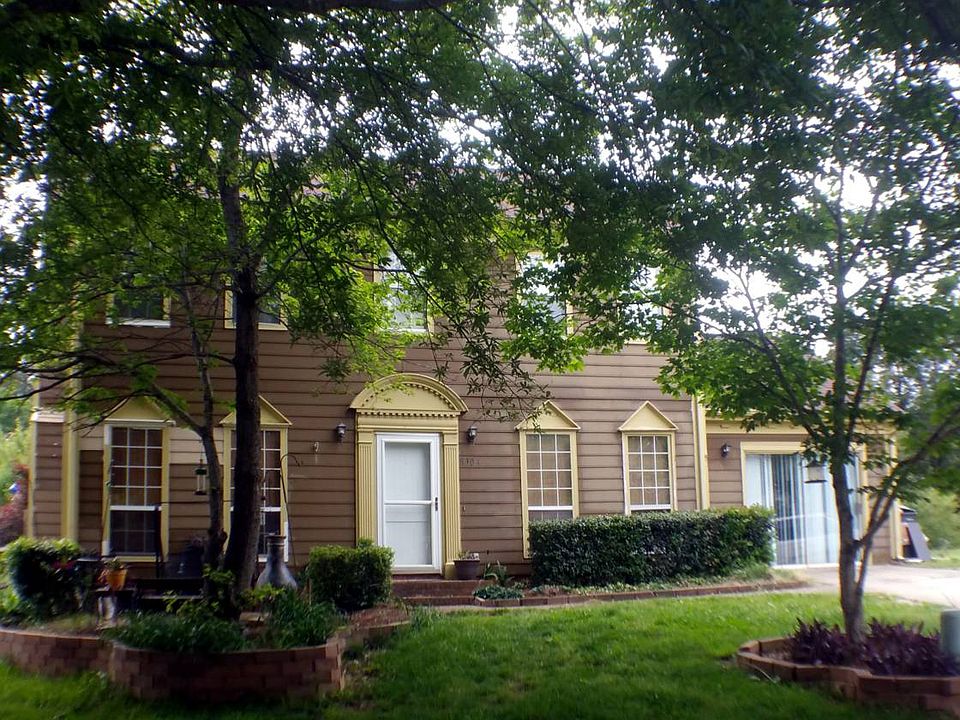1st image of 8304 Houndstooth Dr