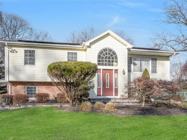 10 Grove Court, Bardonia, NY 10954
