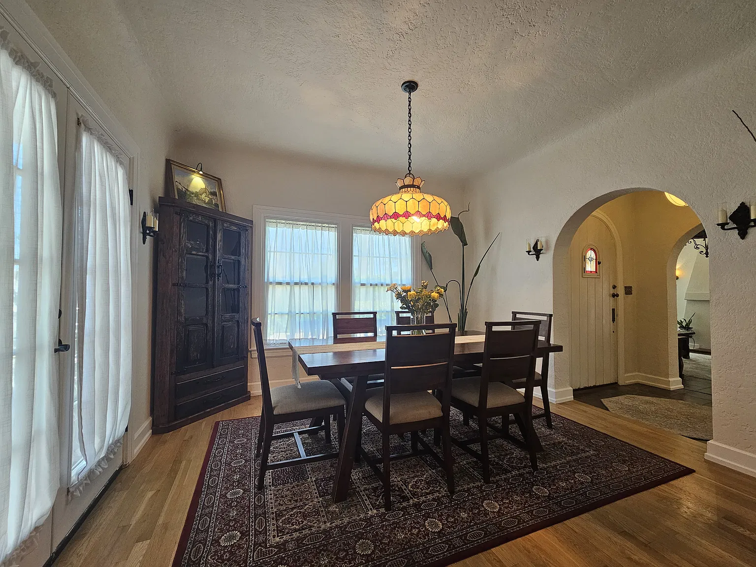 2 bed, 1651 sqft, $3,695 — Photo 3