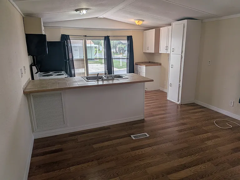3030 Beaver Creek Dr — Photo 5