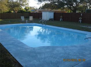 10426 Cirimoya Ln, Seminole, FL 33772