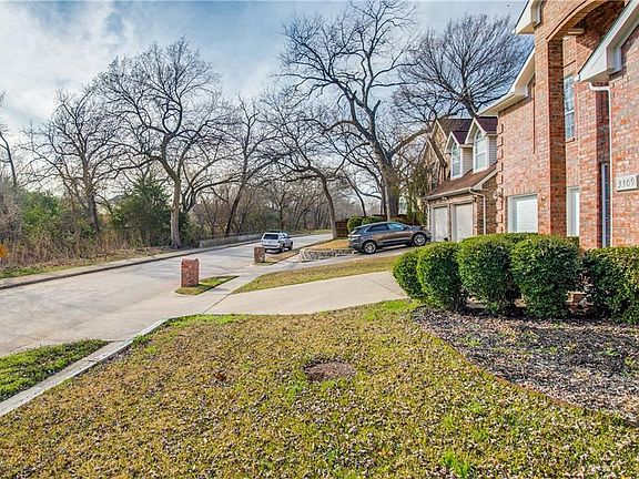 2nd image of 3309 Laurel Ln