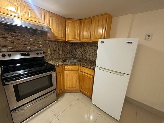 4th image of 31-76 45th St #1L